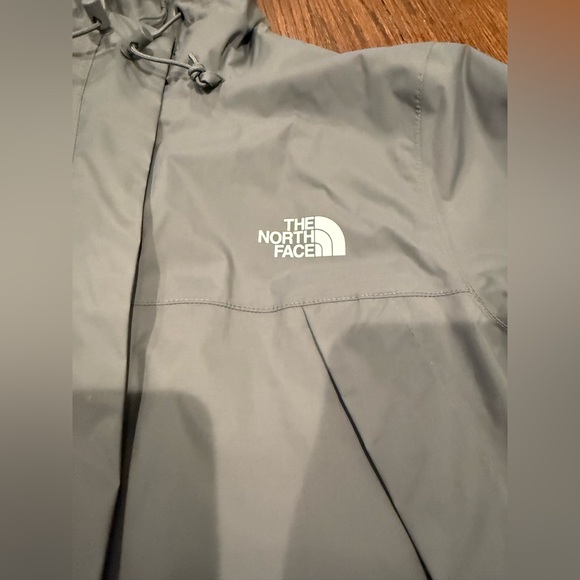 The North Face Women's Antora Rain Parka -Smoked Pearl - Picture 4 of 14